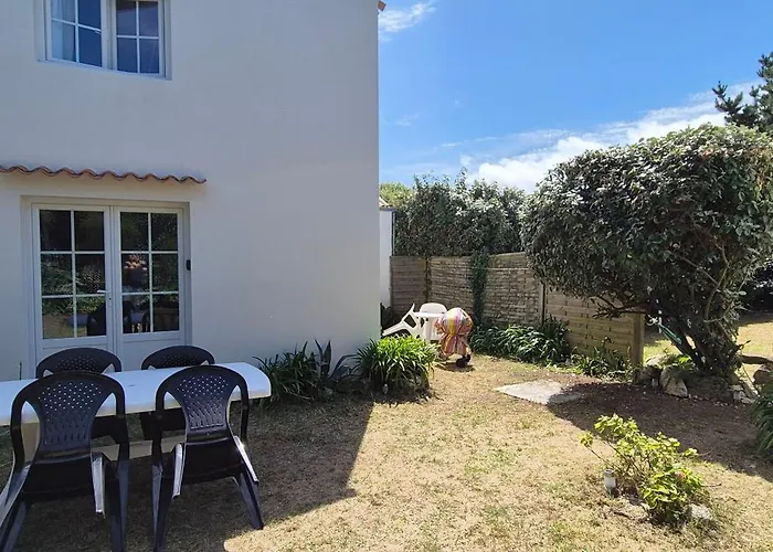 Maison De Famille Bord De Dom wakacyjny